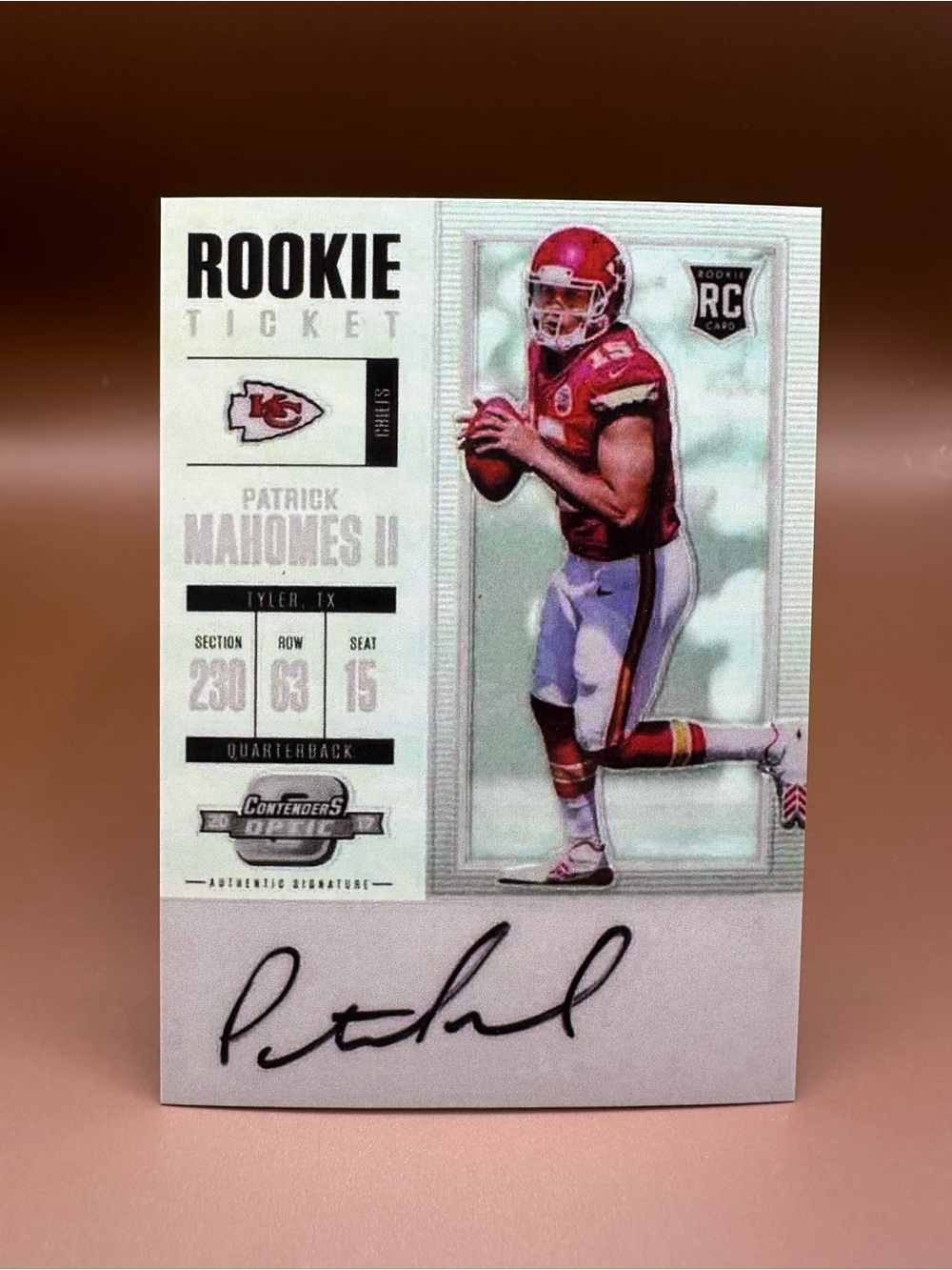 Patrick Mahomes Signed Rookie 2017 Panini #103 Novelty Football Card. KC Chiefs.